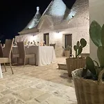 Trulli Enjoy Vila Noci